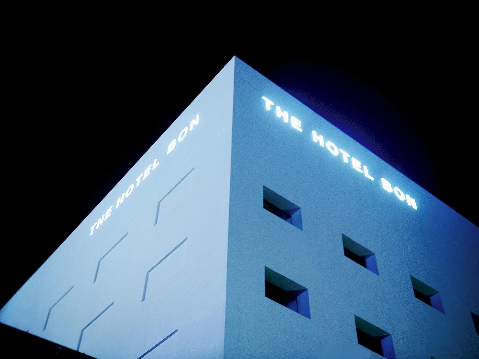 The Hotel Bon Suwon Exterior foto